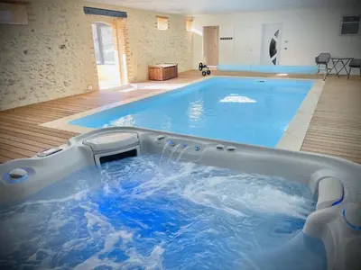 Piscine de l'établissement Chanteleux ou située à proximité