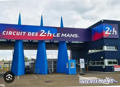 Certificat, récompense, panneau ou autre document affiché dans l'établissement Maison à 800 m du circuit des 24H du Mans