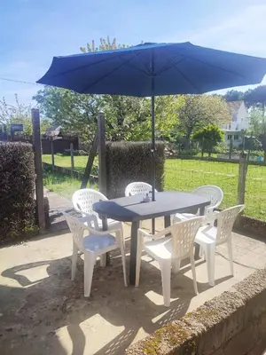 Jardin de l'établissement Maison à 800 m du circuit des 24H du Mans