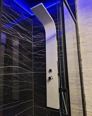 Salle de bains dans l'établissement Studio Black and White