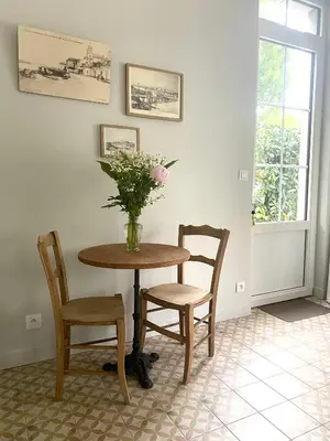 Coin salon dans l'établissement Le Gite du Clos des Levées