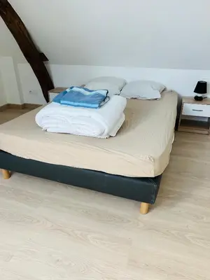 Un ou plusieurs lits dans un hébergement de l'établissement Logements 6 pers à 15 minutes d Angers