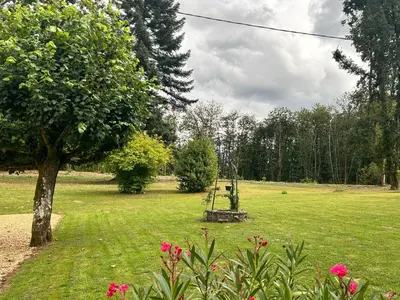 Jardin de l'établissement L'Harmonie Evénements House