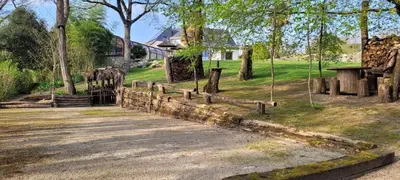 Jardin de l'établissement Les Paillotes de la Haute Mazère