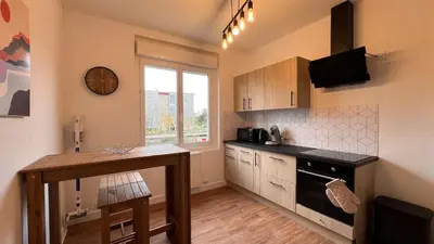 Cuisine ou kitchenette dans l'établissement Le Refuge en Chêne