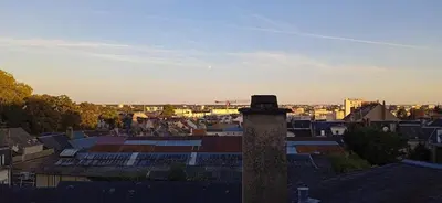 Vue générale sur Le Mans ou vue de la ville depuis l'appartement