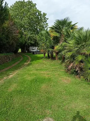 Jardin de l'établissement Chambre d'hôte 4 couchages