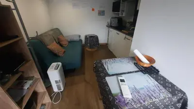 Télévision ou salle de divertissement dans l'établissement STUDIO avec Terrasse et Parking, proche Tours