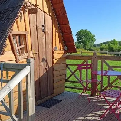 Cabane avec jacuzzi privatif et accès à ferme pédagogique - FR-1-410-459