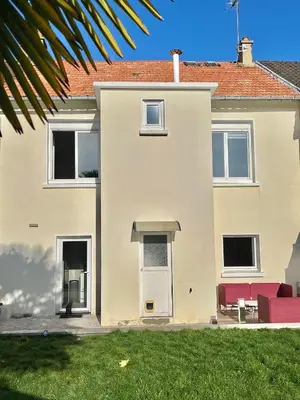 Bâtiment de le séjour chez l'habitant