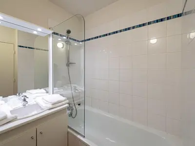 Salle de bains dans l'établissement Holiday Home Cottage Confort-4 by Interhome