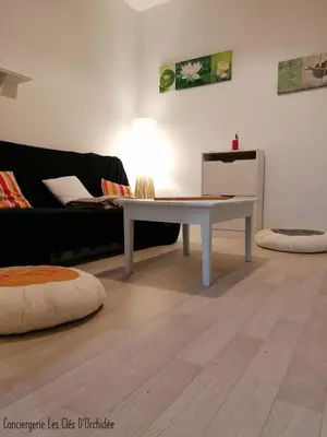 Coin salon dans l'établissement L'Atypique Saumurois