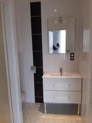 Salle de bains dans l'établissement Studio proche gare - 4