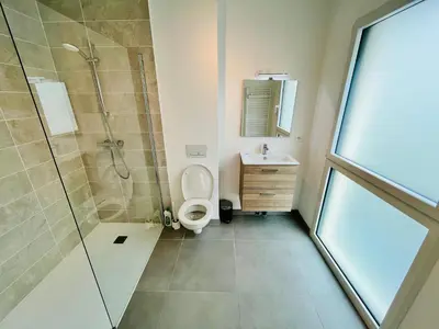 Salle de bains dans l'établissement Hypercentre, spacieux, lumineux, la Maison du Rempart