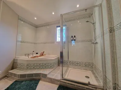 Salle de bains dans l'établissement Suite supérieure