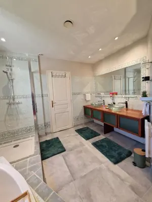 Salle de bains dans l'établissement Suite supérieure