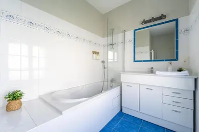 Salle de bains dans l'établissement Le Passage du Roi - By PrestiPlace