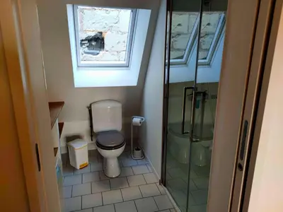Salle de bains dans l'établissement Léonard