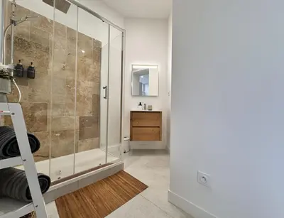 Salle de bains dans l'établissement Mon spa privé - Balnéo & Sauna - Le Mans insolite