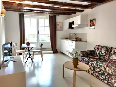 Cuisine ou kitchenette dans l'établissement Terrasse et jardin privatif - hyper centre, neuf!