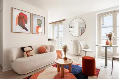 Coin salon dans l'établissement Le Beauvoir - Refuge Arty du XVIIIe siècle
