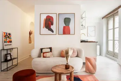 Coin salon dans l'établissement Le Beauvoir - Refuge Arty du XVIIIe siècle