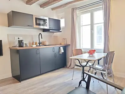 Cuisine ou kitchenette dans l'établissement Cœur de Chinon, tout confort !