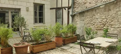 Jardin de l'établissement Les Maisons d'Amboise