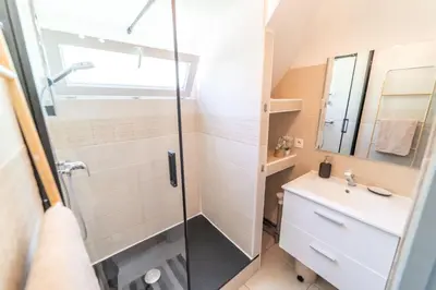 Salle de bains dans l'établissement La Vallée de la Loire Hypercentre 5min