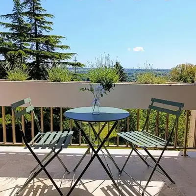 Studio avec Balcon et vue - Proche ZOO DE BEAUVAL