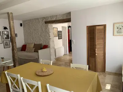 Coin salon dans l'établissement Maison Gite des Belles Demois Ailes