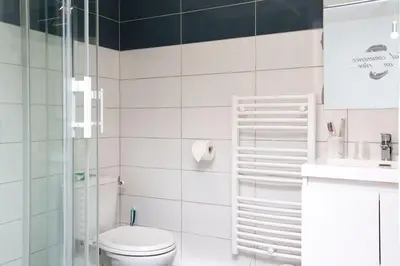 Salle de bains dans l'établissement L Escale
