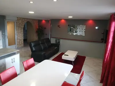 Coin salon dans l'établissement Bienvenue