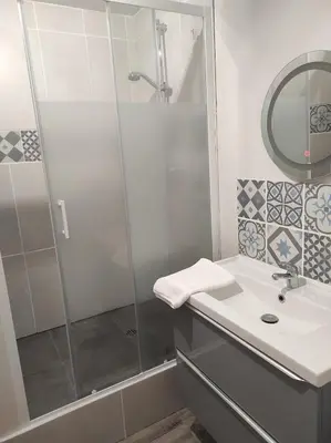 Salle de bains dans l'établissement Welcome Le Bordage