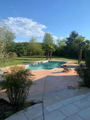 Piscine de l'établissement Villa Le Leard ou située à proximité