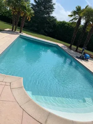 Piscine de l'établissement Villa Le Leard ou située à proximité