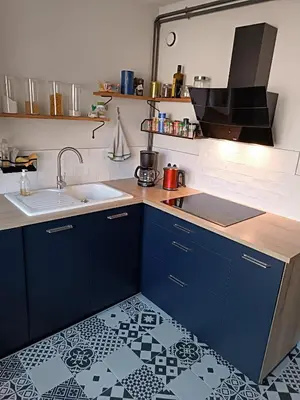 Cuisine ou kitchenette dans l'établissement Hébergement le Mans