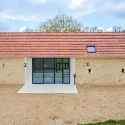 Grange de Clyna-Piscine & Spa à 10 min du circuit