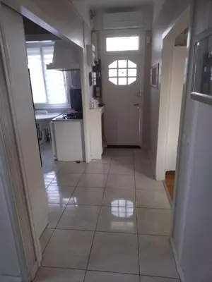 Cuisine ou kitchenette dans l'établissement House