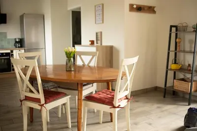 Cuisine ou kitchenette dans l'établissement Gîte de la Sablonnière