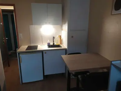 Cuisine ou kitchenette dans l'établissement Studette COSY 2 couchages proche TOURS