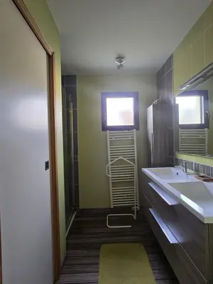 Salle de bains dans l'établissement la belle de volnay