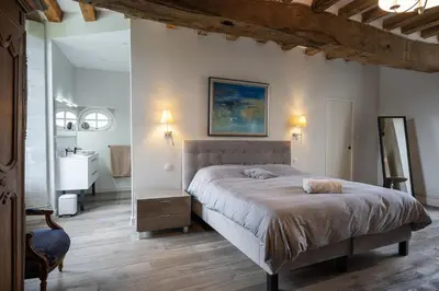 Un ou plusieurs lits dans un hébergement de l'établissement Le Logis de Saint Jean