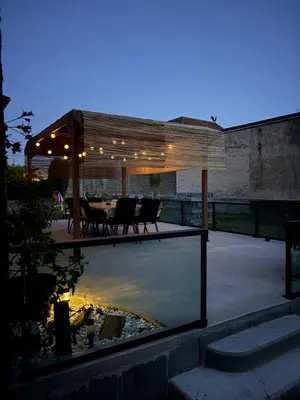 Balcon ou terrasse dans l'établissement MAISON CENTRE D'ARNAGE idéal 24h du Mans et Le Mans classic