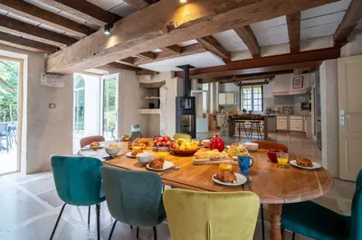 Nourriture dans la villa ou à proximité