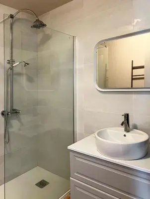 Salle de bains dans l'établissement Moulin des Arts