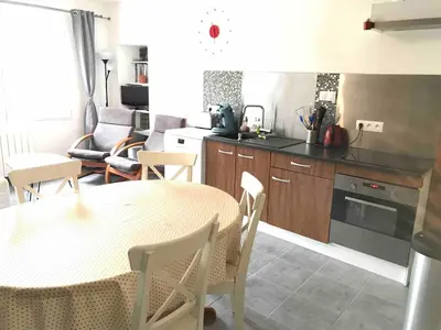 Cuisine ou kitchenette dans l'établissement Maison rénovée dans un corps de ferme