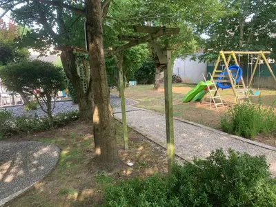 Aire de jeux pour enfants de l'établissement Séjourner au cœur de la nature entre Tours et Angers - FR-1-622-101