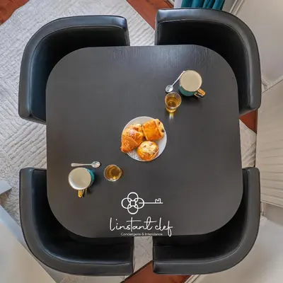 Options de petit-déjeuner proposées aux clients de l'établissement Fécomsi Escale - Un cocon au Mans - L'Instant Clef