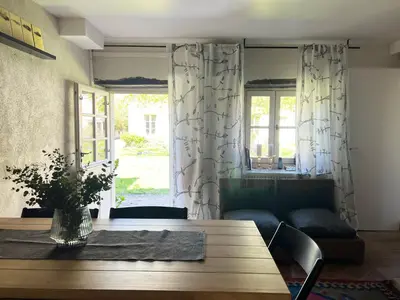 Coin salon dans l'établissement Gîte Moulin des Arts